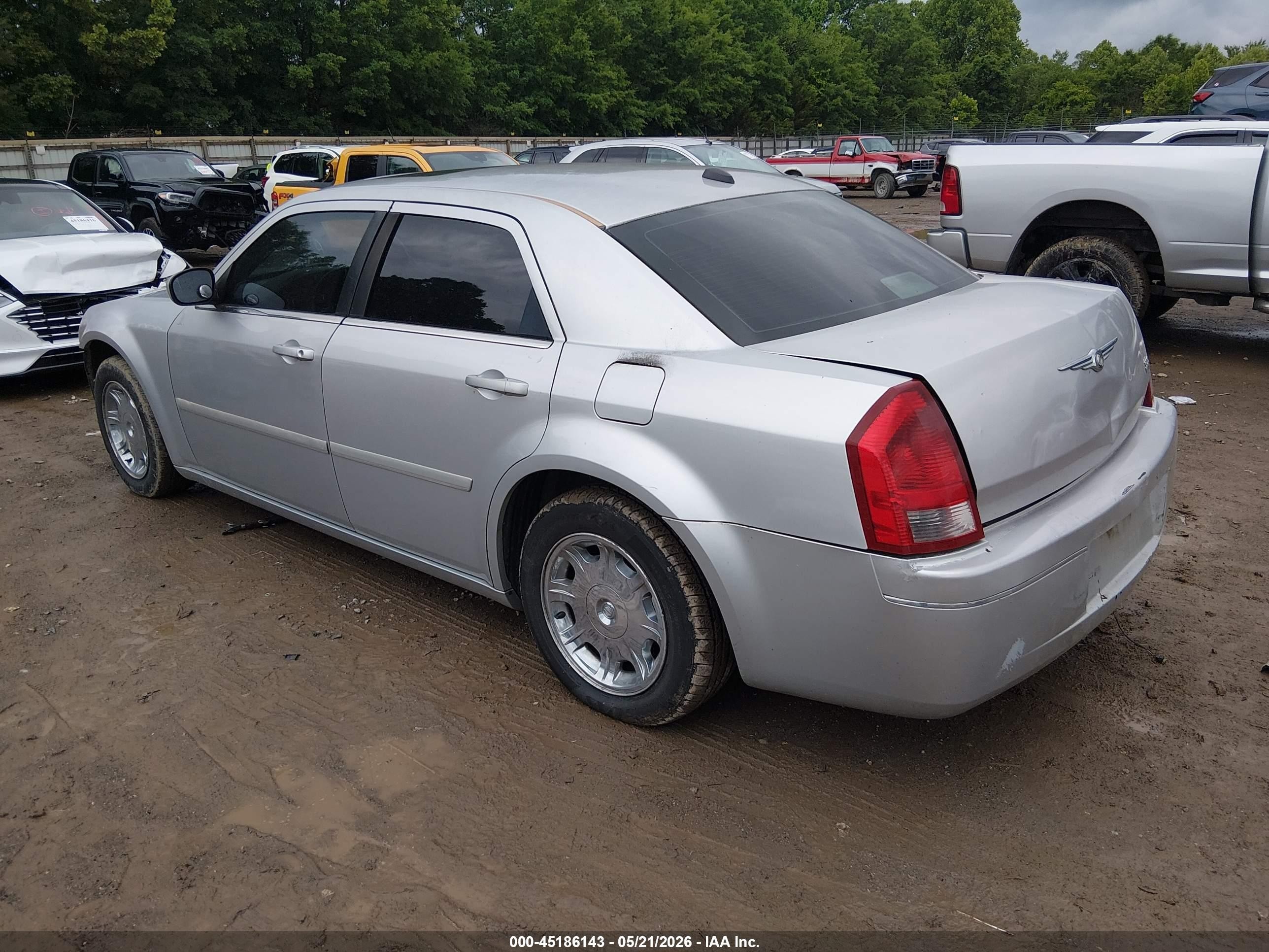 2005 Chrysler 300 Touring Silver vin: 2C3JA53G65H180258