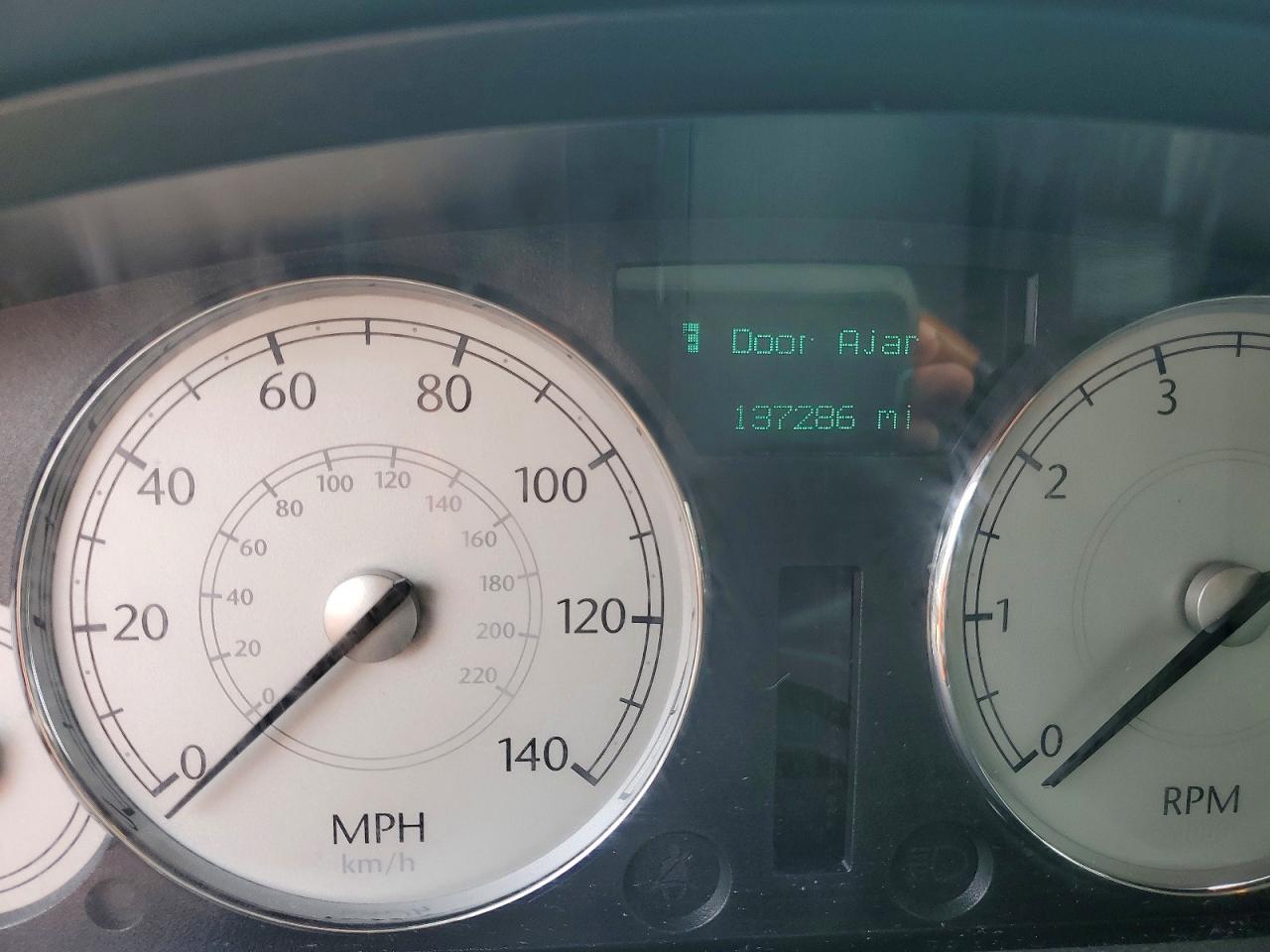 2005 Chrysler 300 Touring Purple vin: 2C3JA53G75H551430