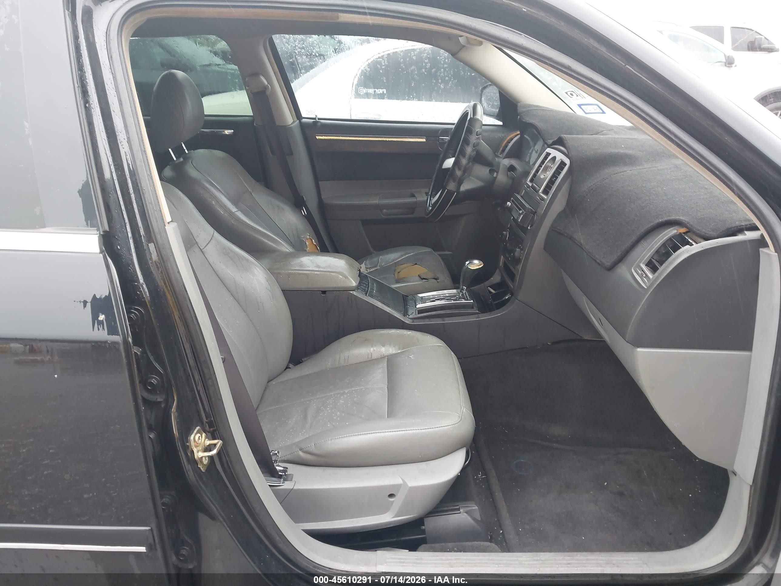 2005 Chrysler 300 Touring Black vin: 2C3JA53G85H625325