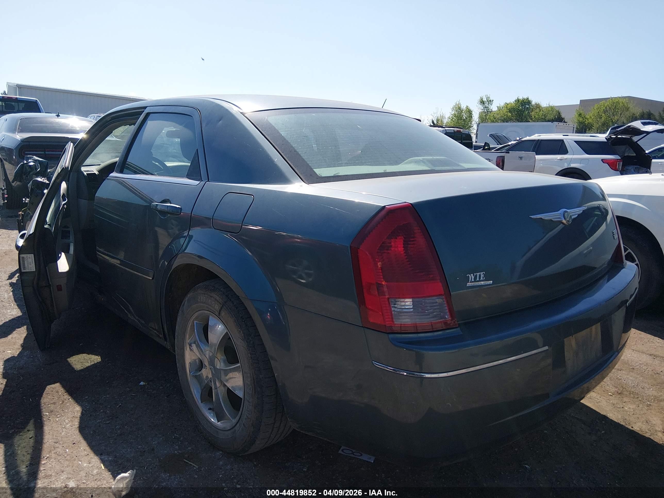 2005 Chrysler 300 Touring Blue vin: 2C3JA53G95H117364