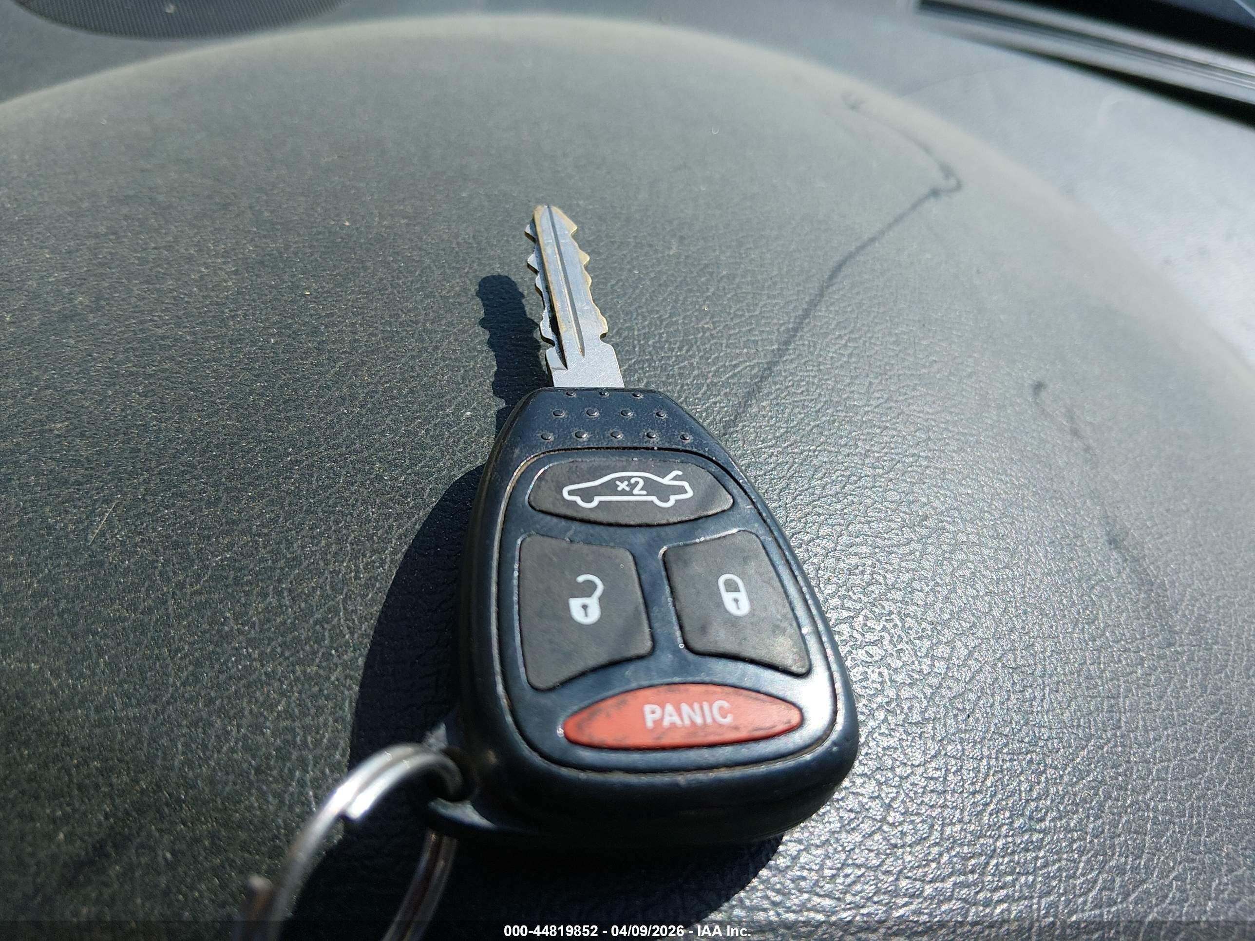 2005 Chrysler 300 Touring Blue vin: 2C3JA53G95H117364