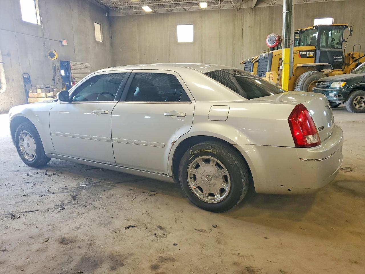2005 Chrysler 300 Touring Silver vin: 2C3JA53GX5H556153