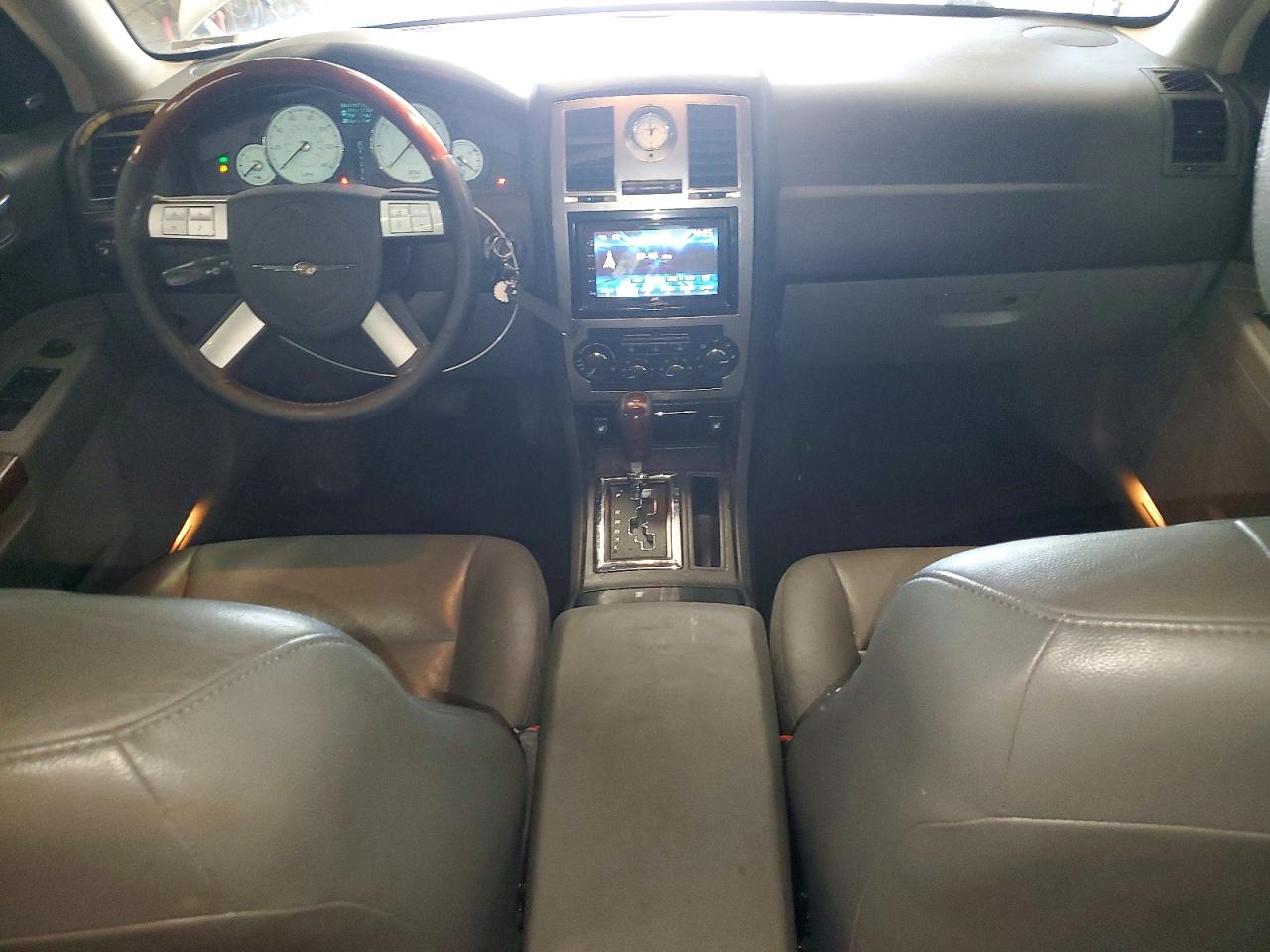 2005 Chrysler 300 Touring Silver vin: 2C3JA53GX5H556153