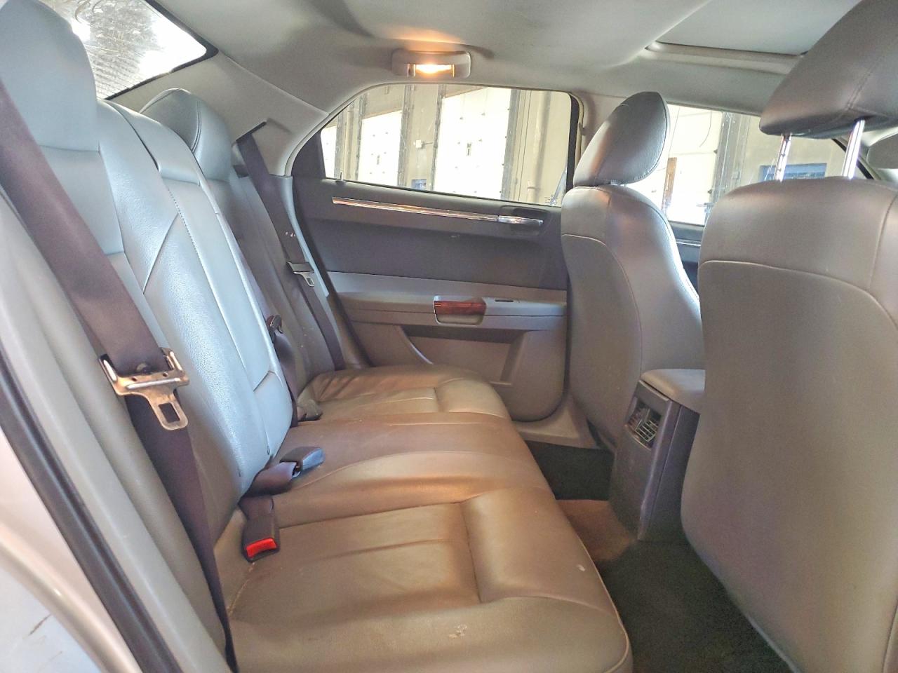 2005 Chrysler 300 Touring Silver vin: 2C3JA53GX5H556153