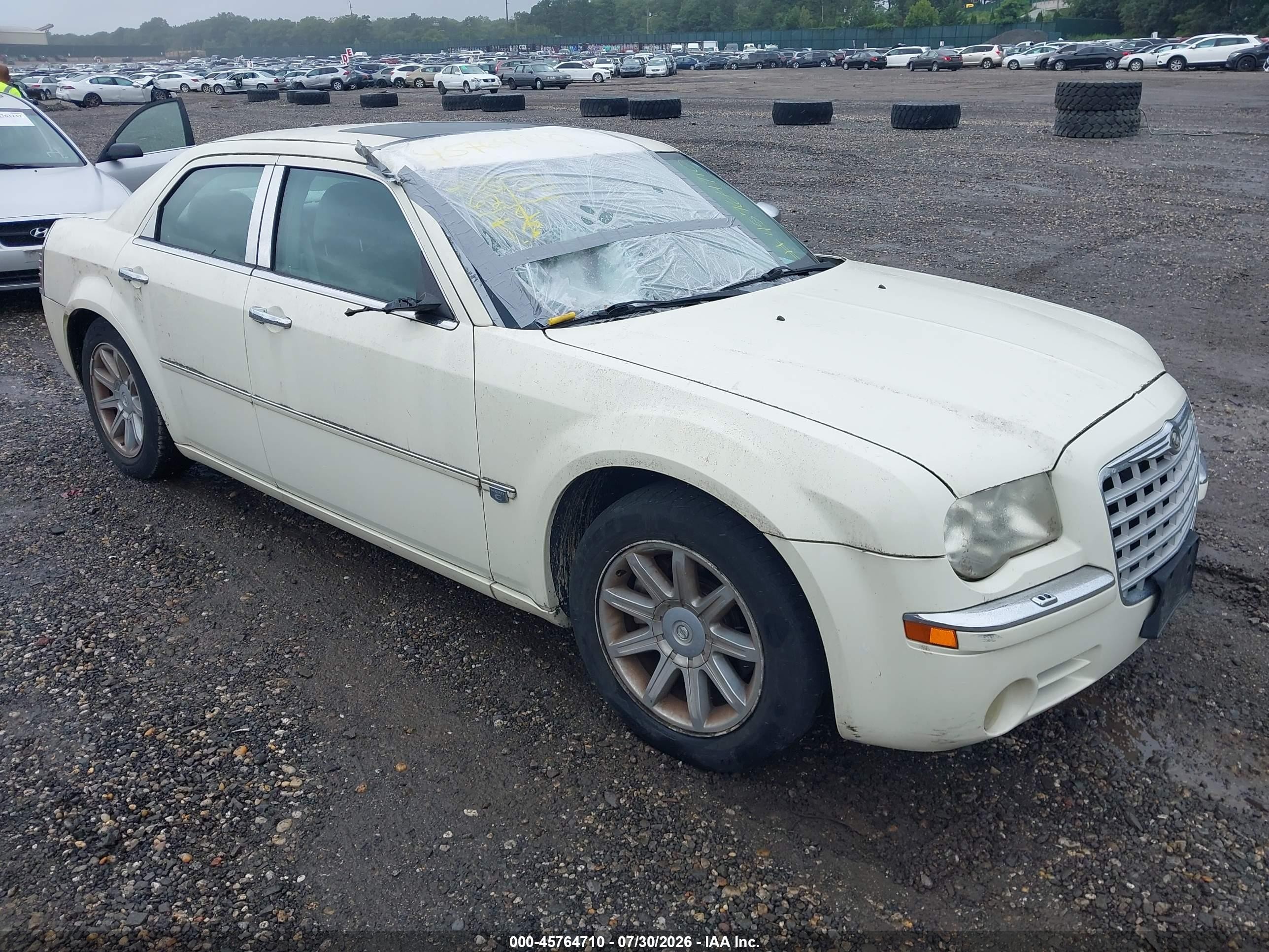 2005 Chrysler 300c   Белый vin: 2C3JA63H25H502232
