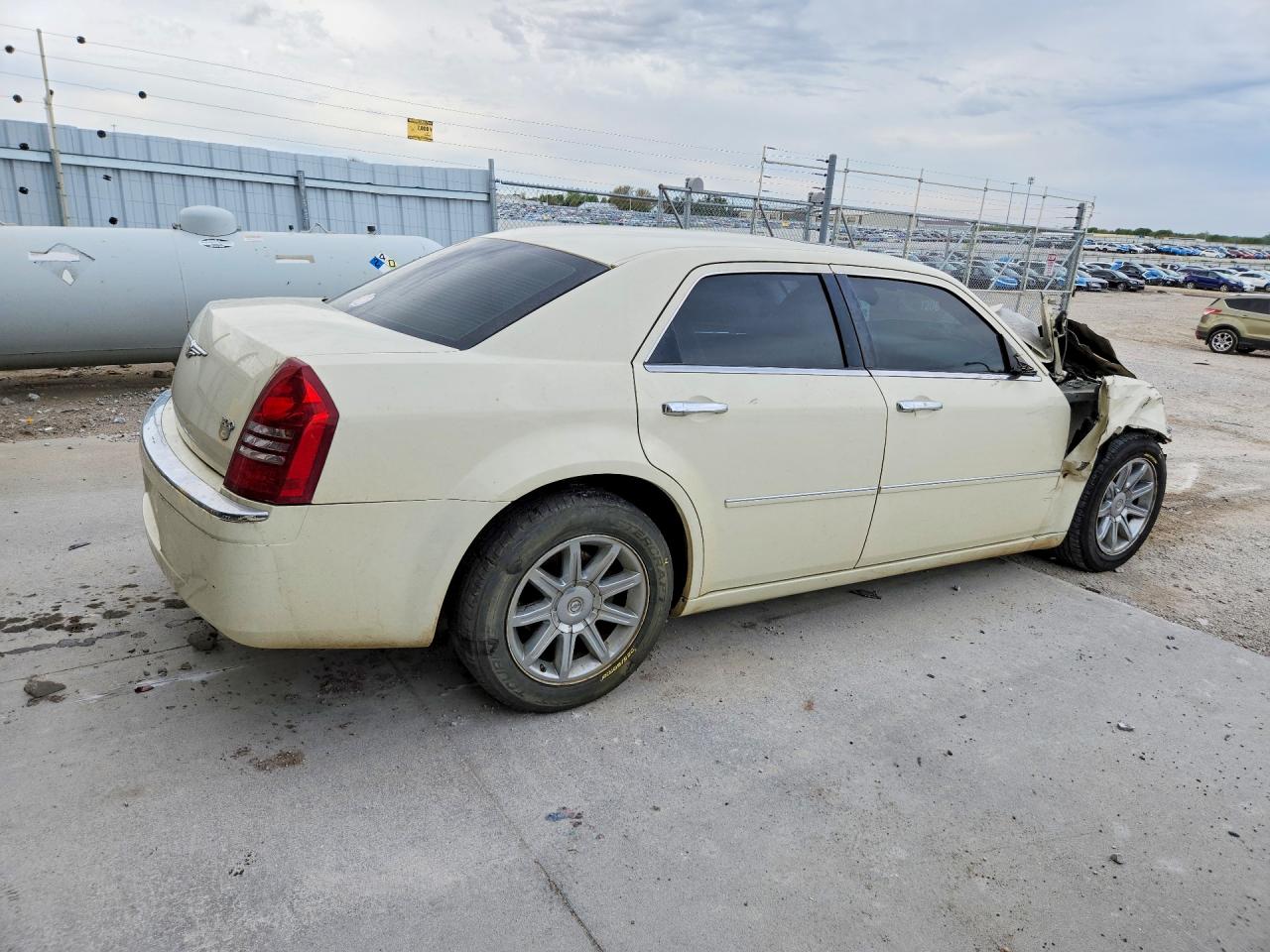 2005 Chrysler 300c Hemi C Beige vin: 2C3JA63H35H664824