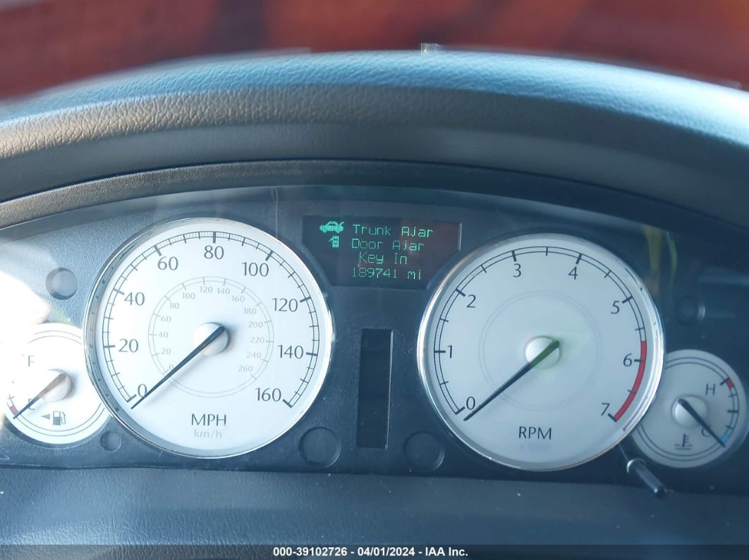 2005 Chrysler 300c   Gray vin: 2C3JA63H35H687410