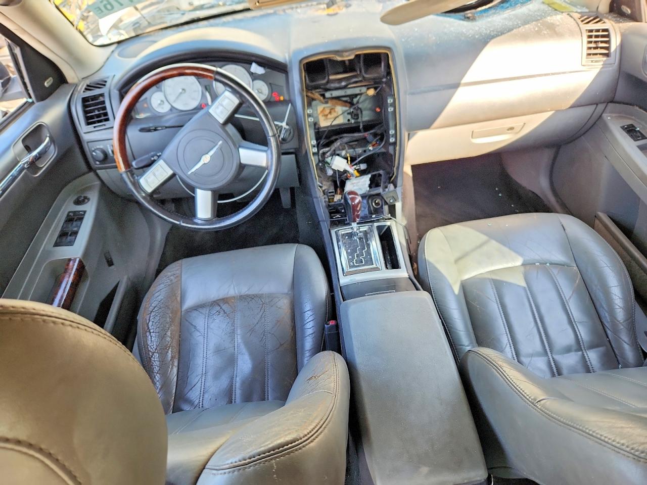 2005 Chrysler 300c White vin: 2C3JA63H45H608603