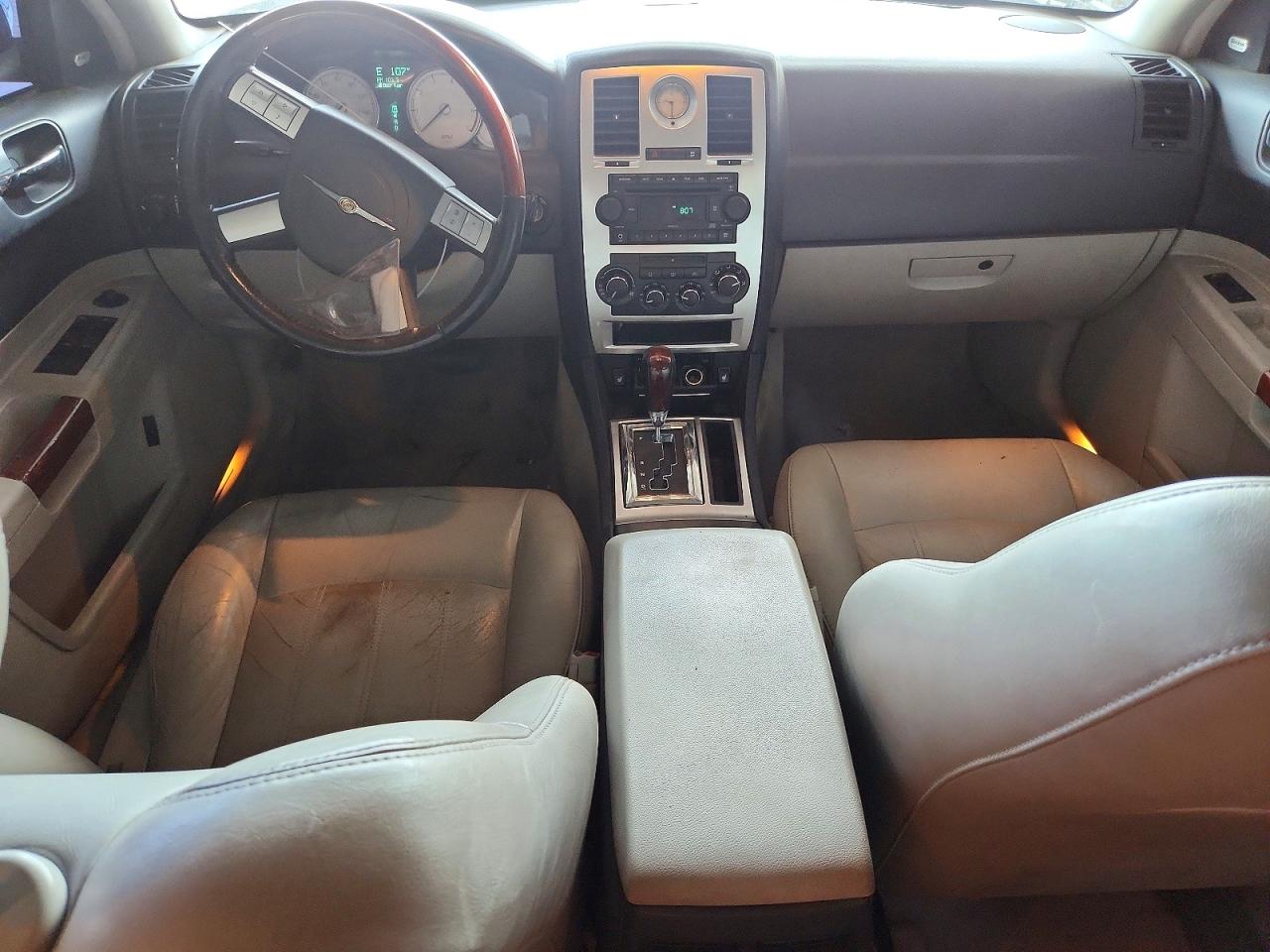 2005 Chrysler 300c White vin: 2C3JA63H85H616509