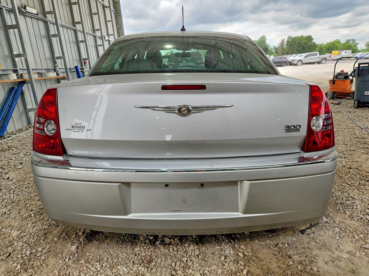 2008 Chrysler 300 Limited Silver vin: 2C3KA33G18H253727