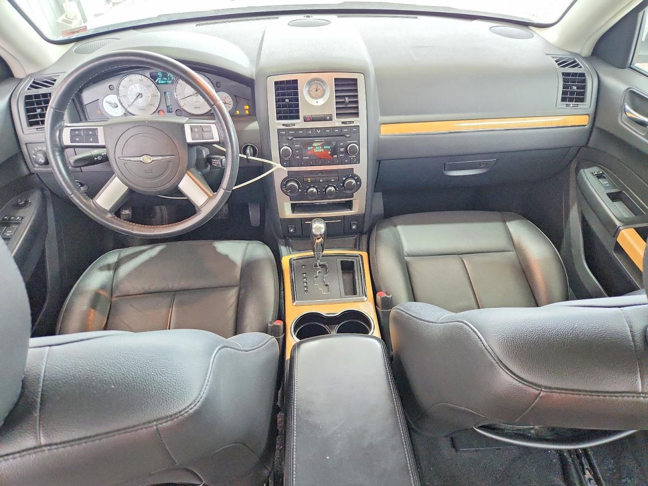 2008 Chrysler 300 Limited Silver vin: 2C3KA33G18H253727