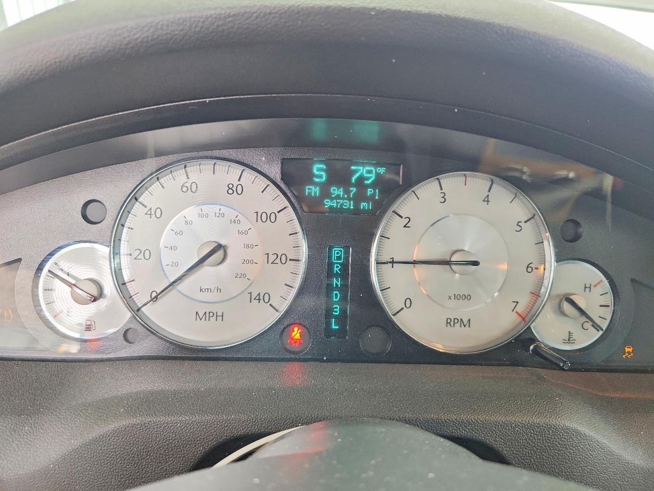 2008 Chrysler 300 Limited Silver vin: 2C3KA33G18H253727