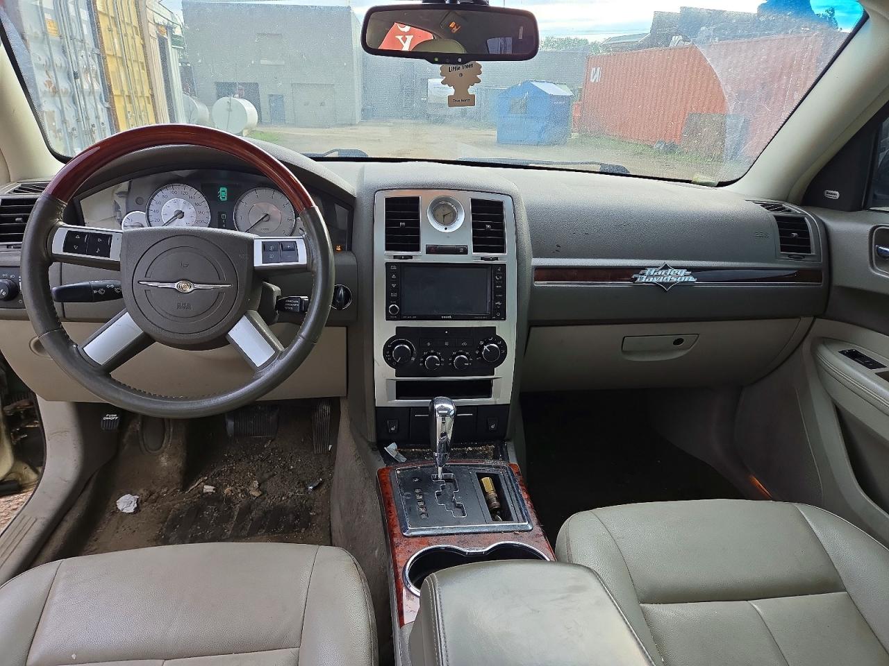2008 Chrysler 300 Limited Белый vin: 2C3KA33GX8H307896