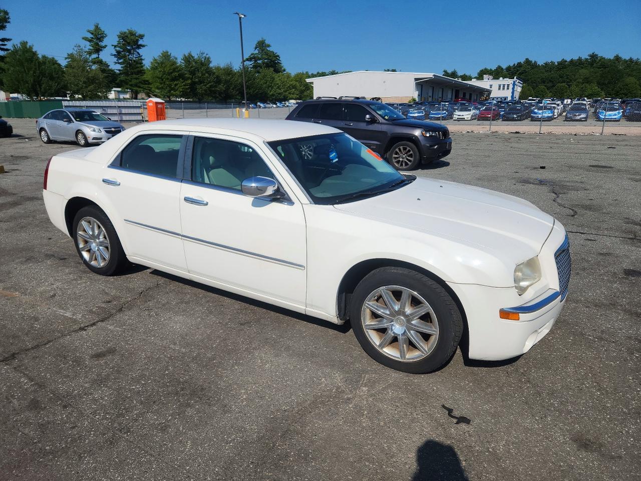 2009 Chrysler 300 Limited White vin: 2C3KA33V69H604065