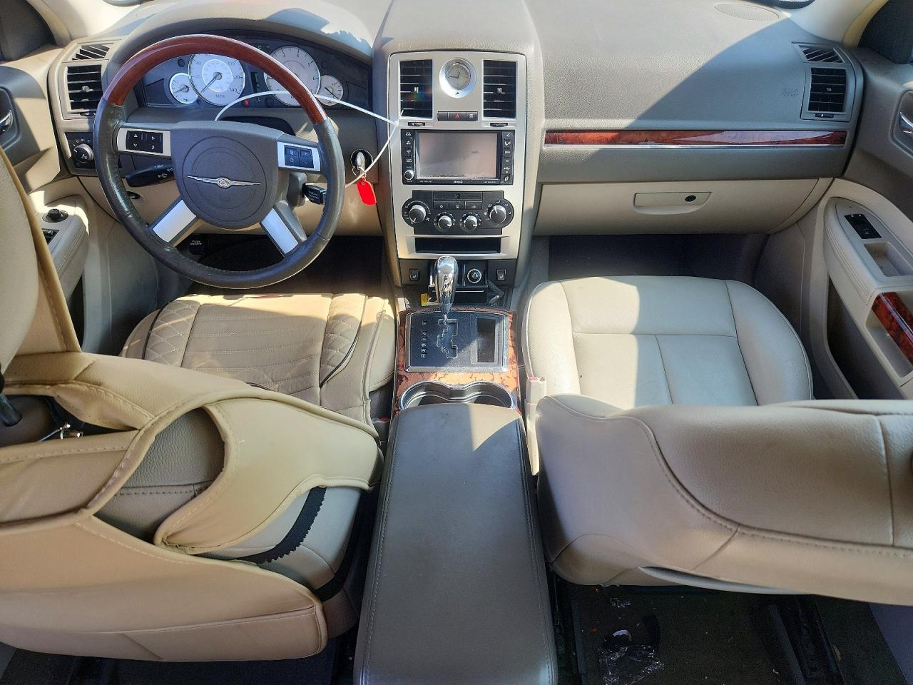 2009 Chrysler 300 Limited White vin: 2C3KA33V69H604065