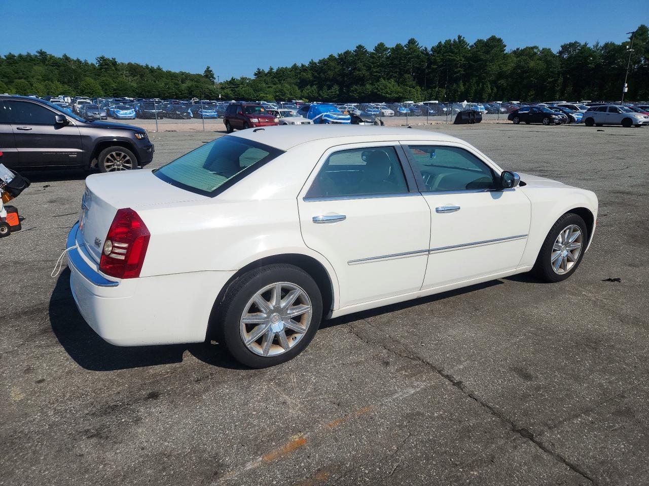2009 Chrysler 300 Limited White vin: 2C3KA33V69H604065