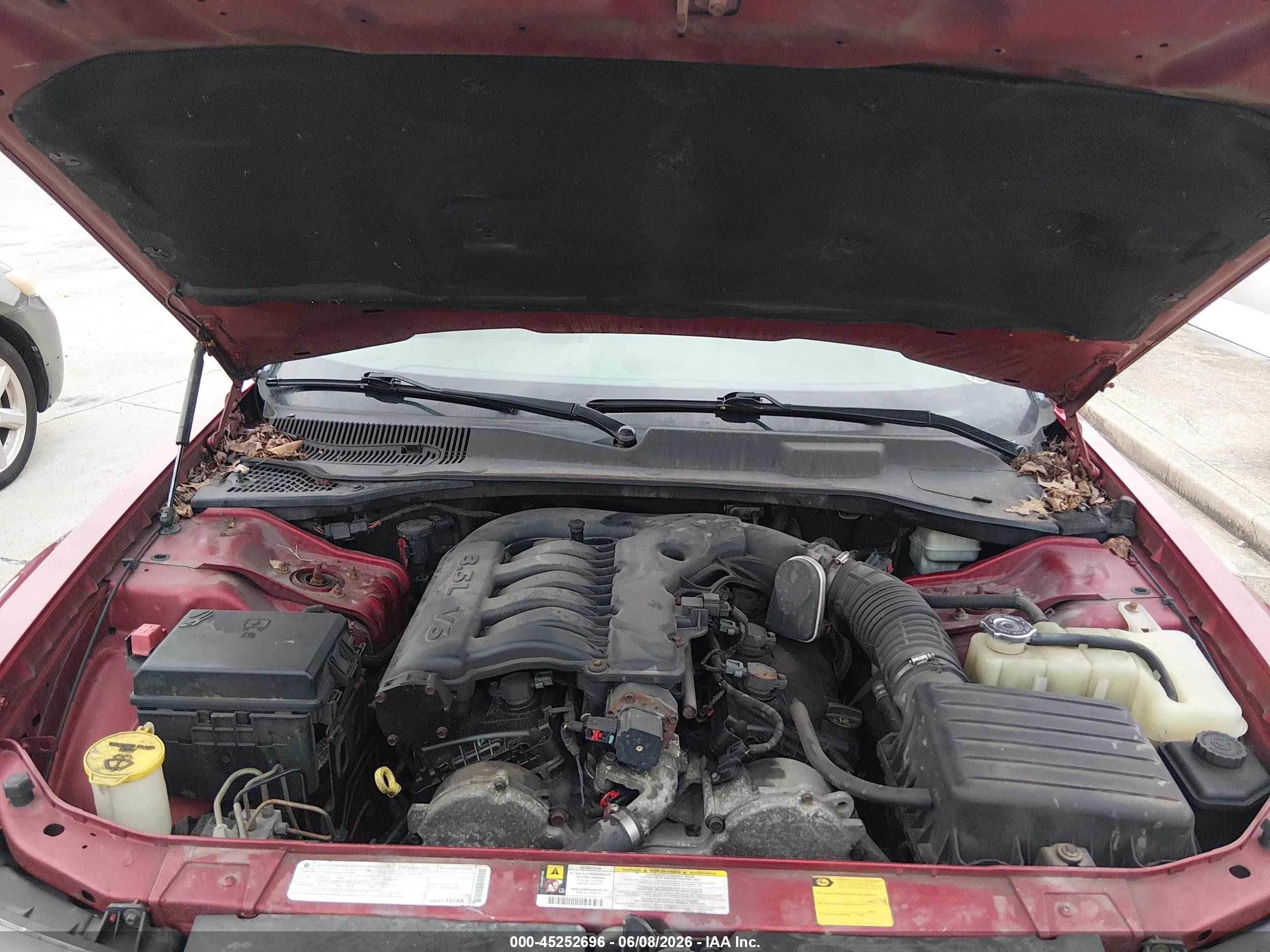 2009 Chrysler 300 Limited Red vin: 2C3KA33V99H576424