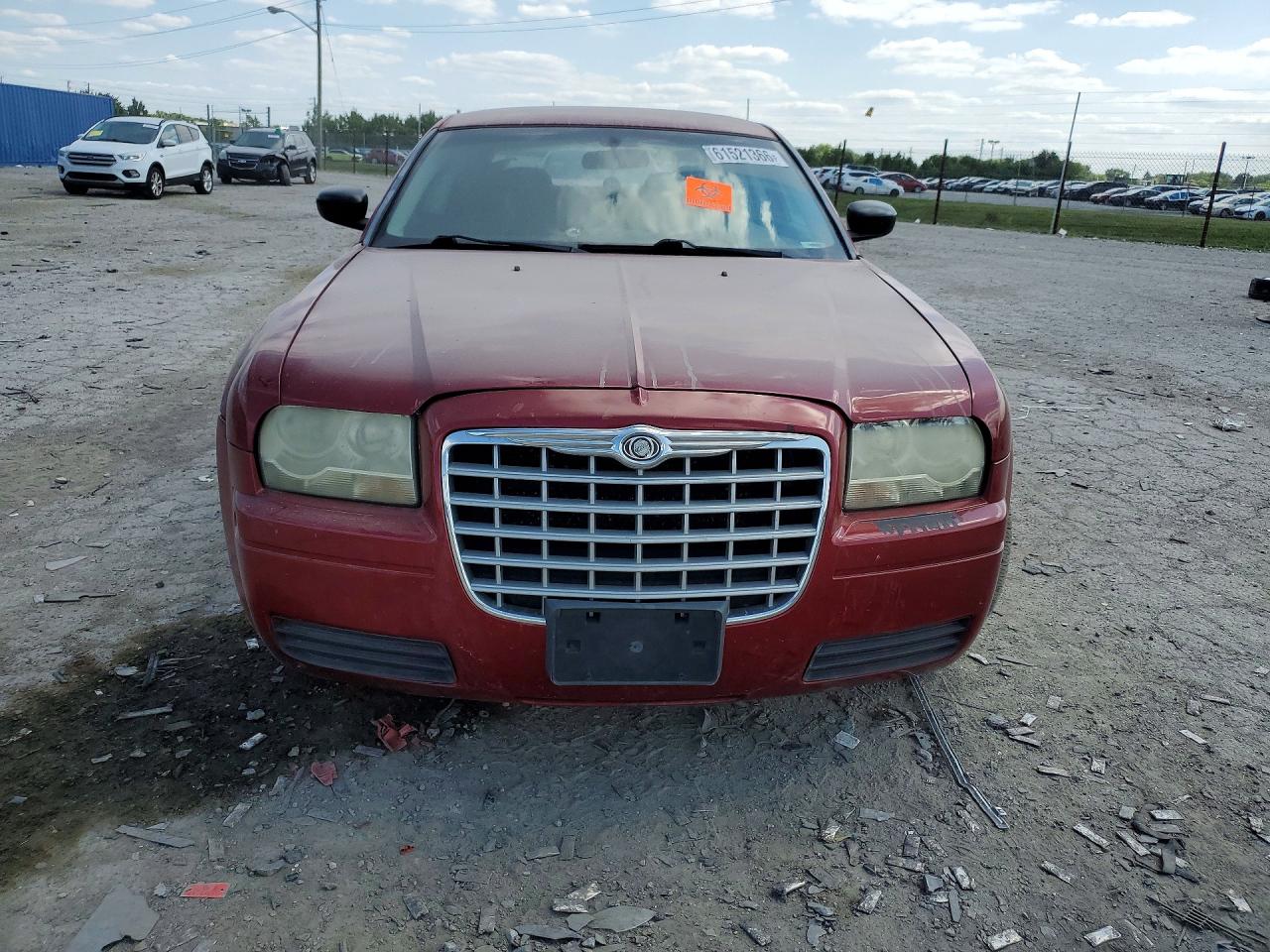 2009 Chrysler 300 Lx Красный vin: 2C3KA43D29H553483