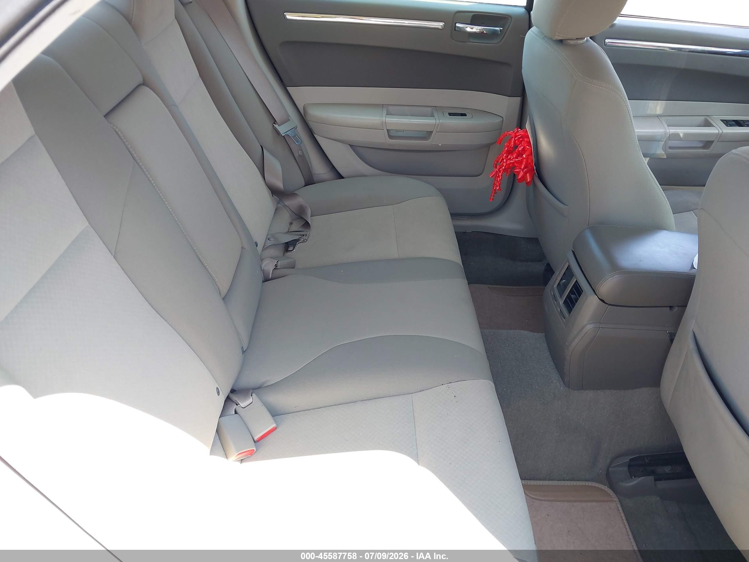 2009 Chrysler 300 Lx Gold vin: 2C3KA43D49H544252