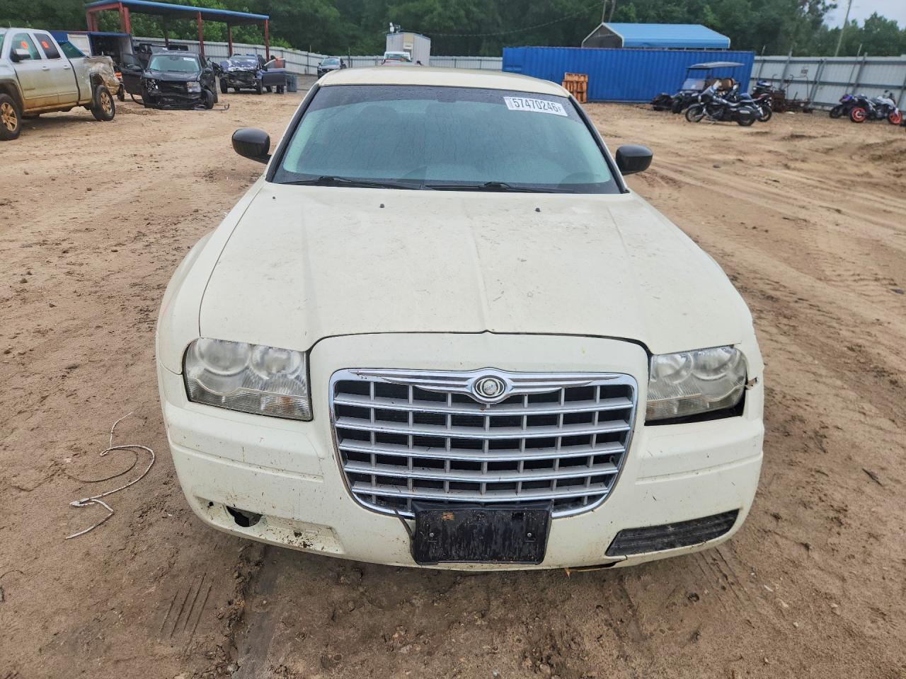 2009 Chrysler 300 Lx Beige vin: 2C3KA43D49H612520