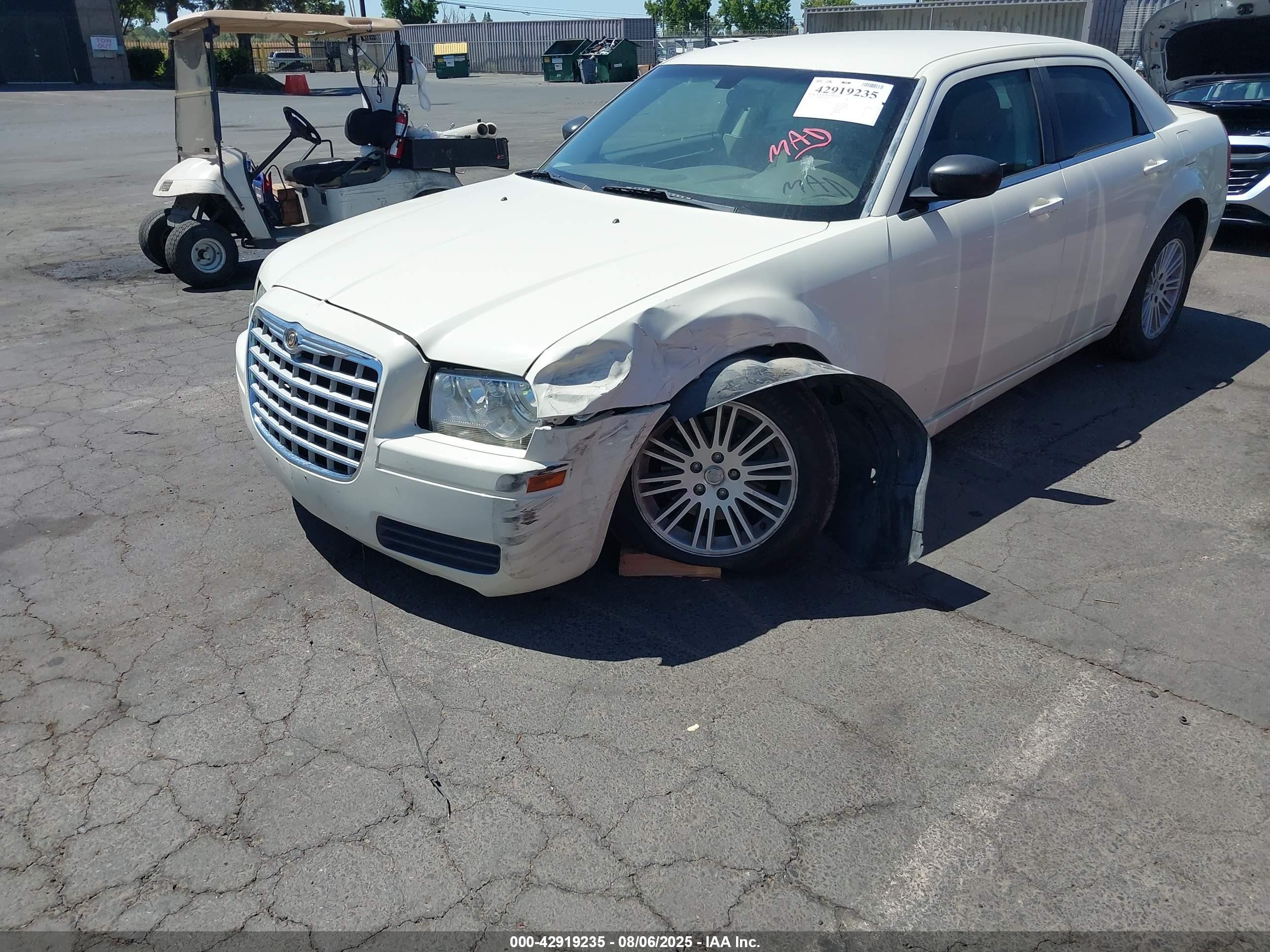 2009 Chrysler 300 Lx Cream vin: 2C3KA43D59H558001
