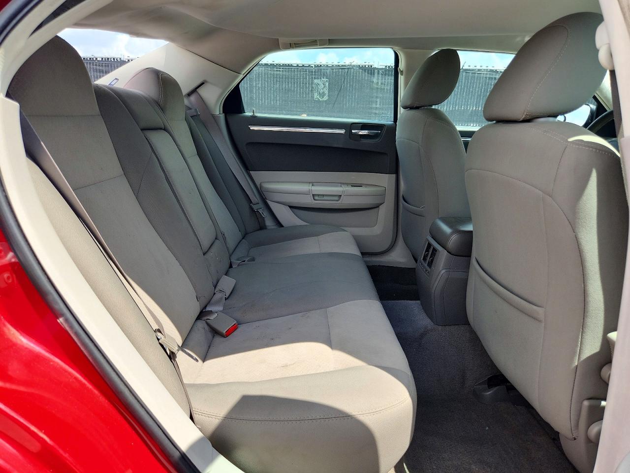 2009 Chrysler 300 Lx Красный vin: 2C3KA43D89H574760