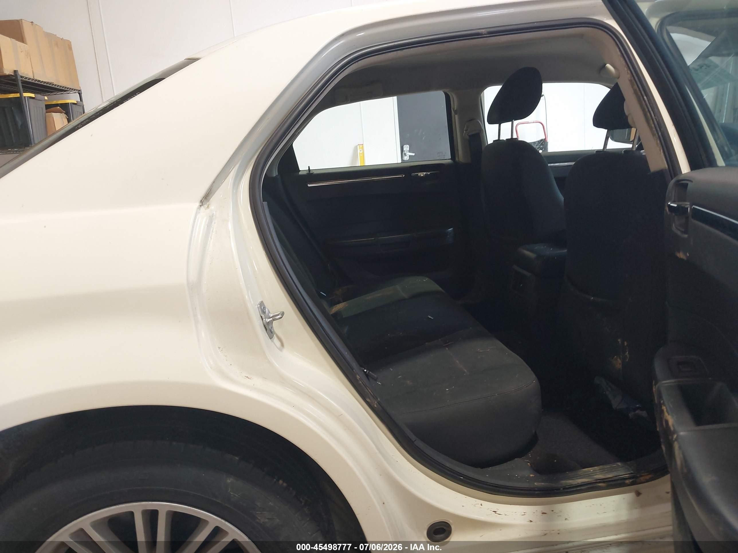 2009 Chrysler 300 Lx White vin: 2C3KA43D99H614585