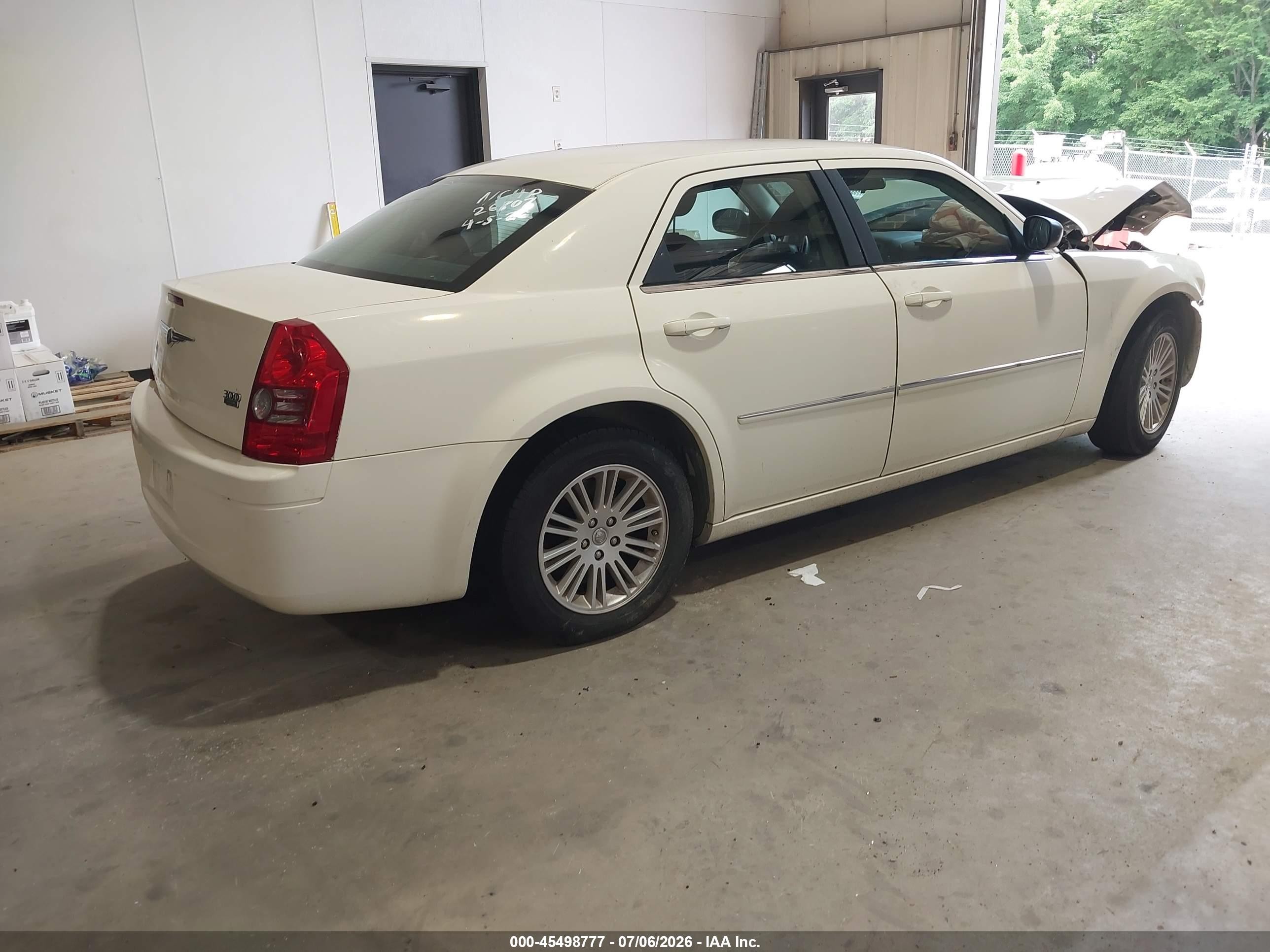 2009 Chrysler 300 Lx White vin: 2C3KA43D99H614585