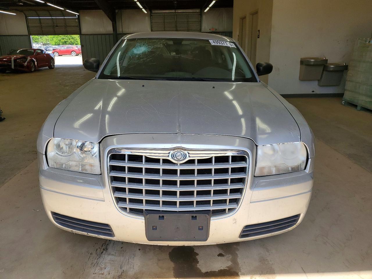 2008 Chrysler 300 Lx Silver vin: 2C3KA43R08H177120