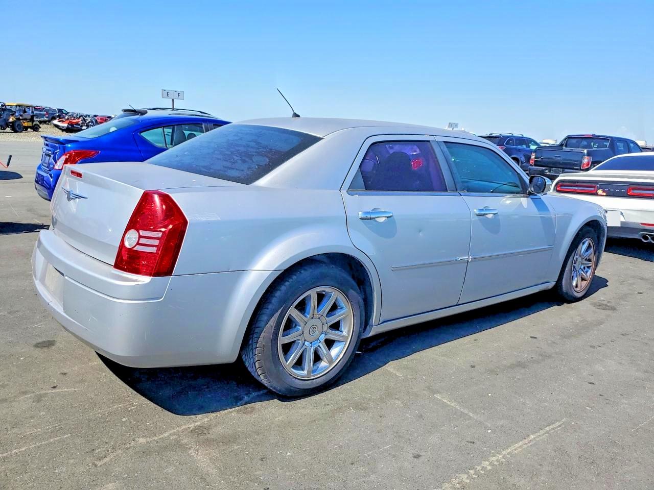 2008 Chrysler 300 Lx Silver vin: 2C3KA43R08H208253