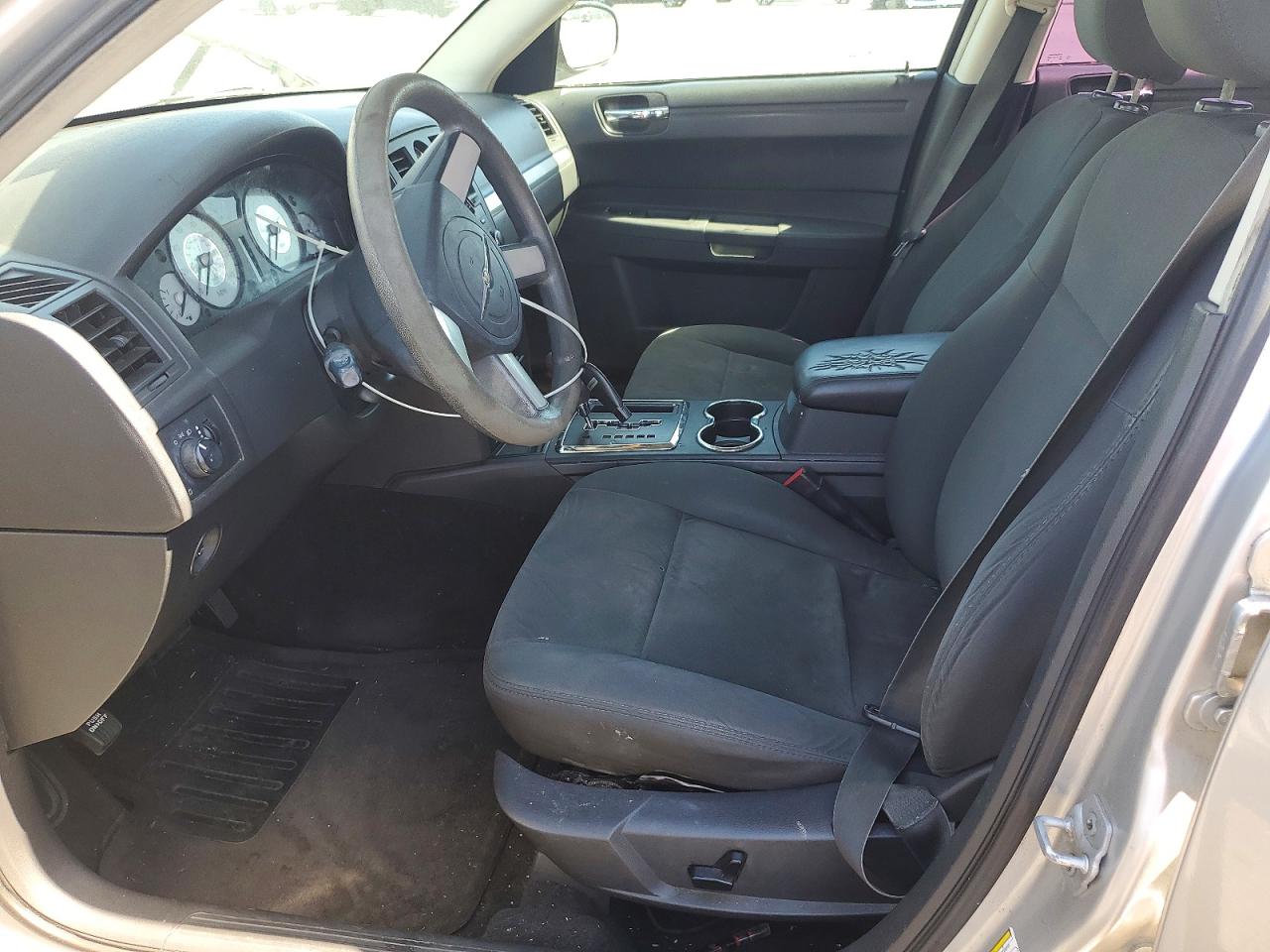 2008 Chrysler 300 Lx Silver vin: 2C3KA43R08H208253