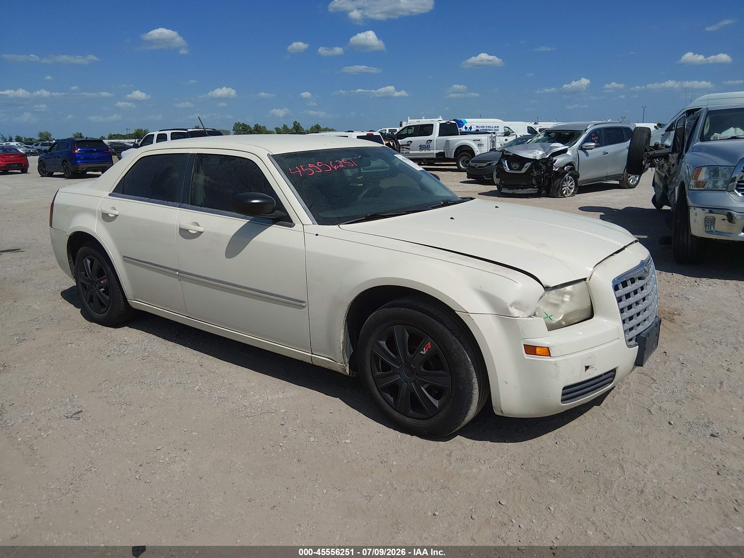 2008 Chrysler 300 Lx Белый vin: 2C3KA43R08H230267