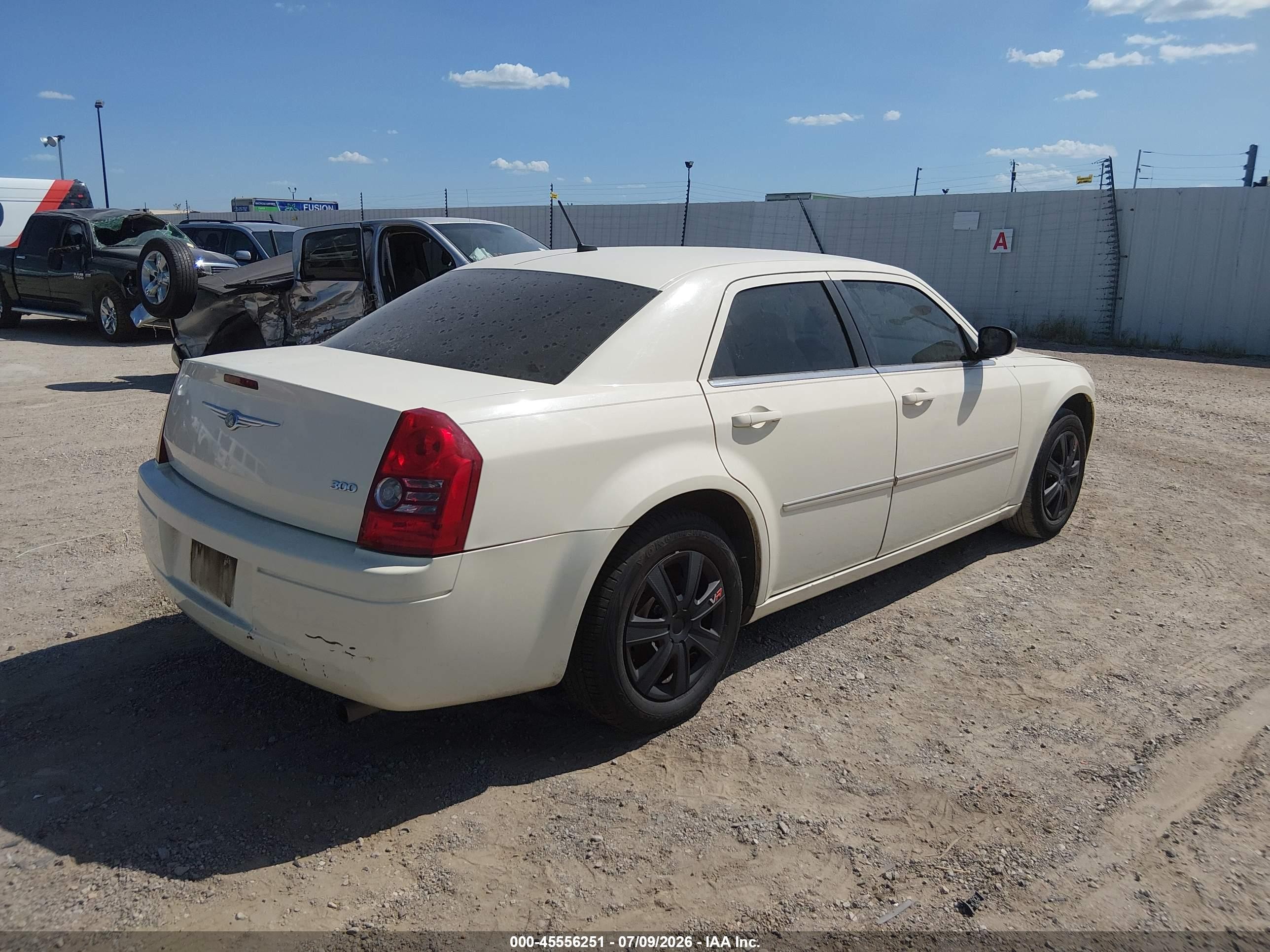 2008 Chrysler 300 Lx White vin: 2C3KA43R08H230267