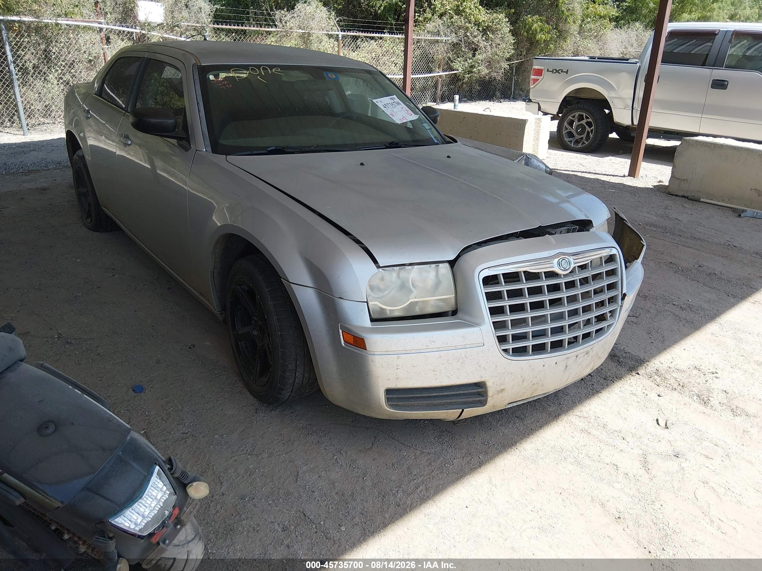 2008 Chrysler 300 Lx Silver vin: 2C3KA43R08H240622