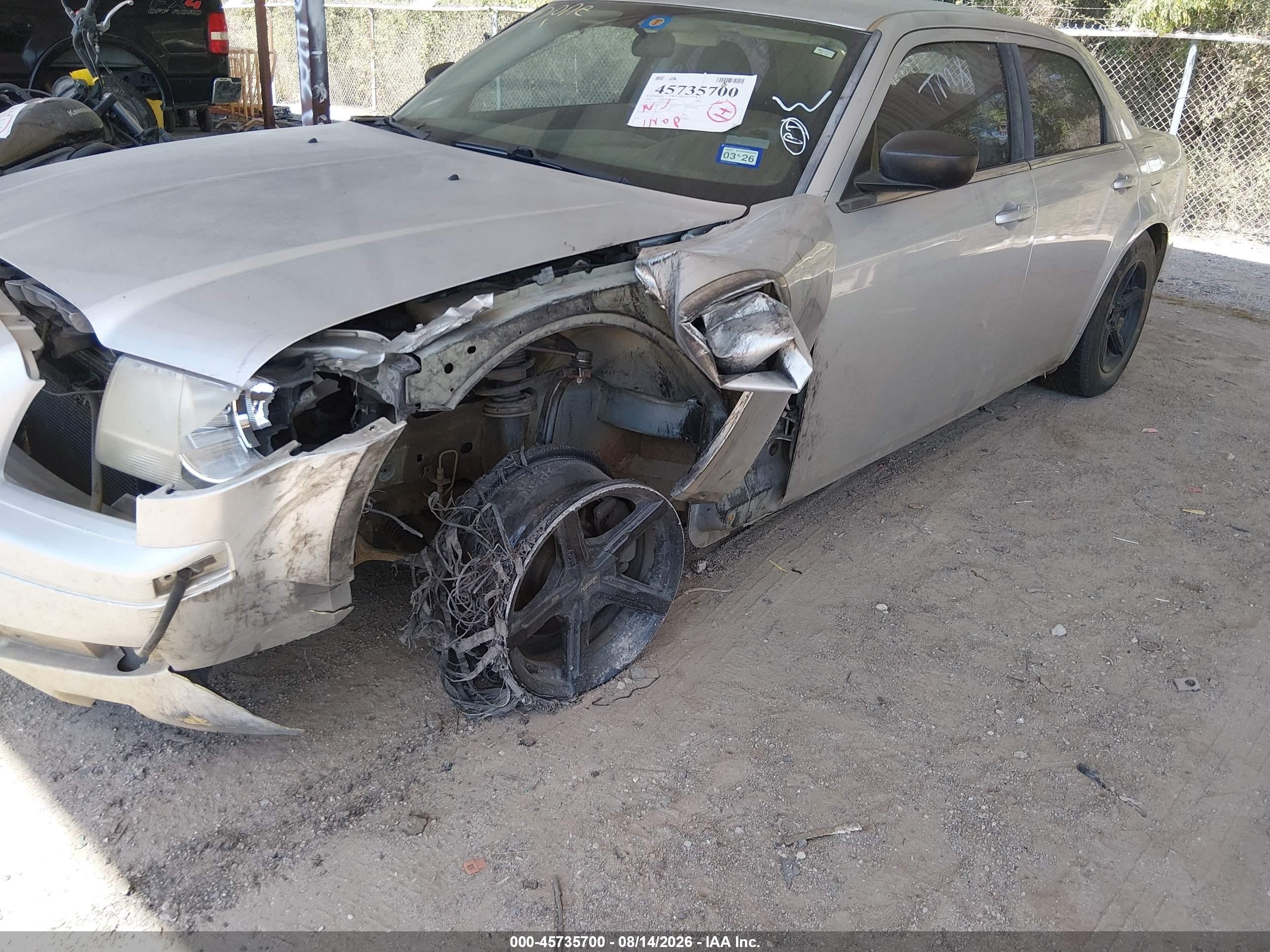 2008 Chrysler 300 Lx Silver vin: 2C3KA43R08H240622