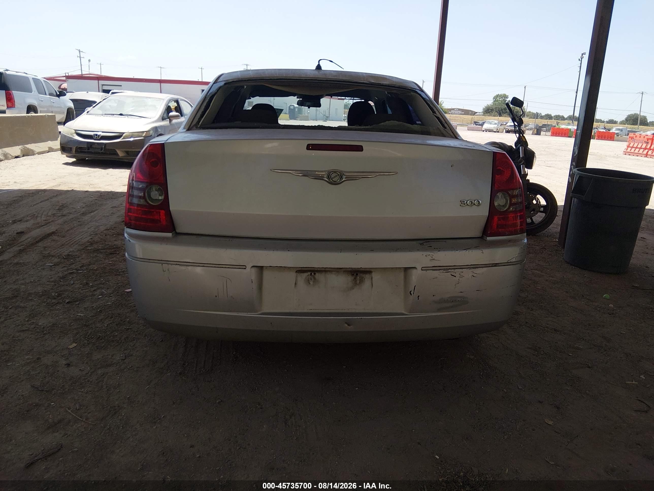2008 Chrysler 300 Lx Silver vin: 2C3KA43R08H240622
