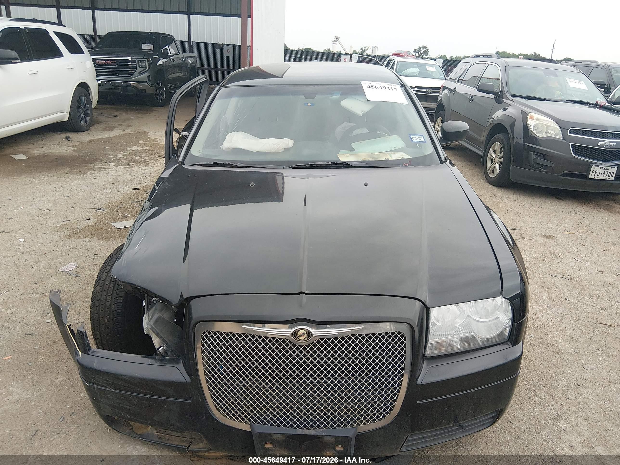 2006 Chrysler 300   Black vin: 2C3KA43R26H170683