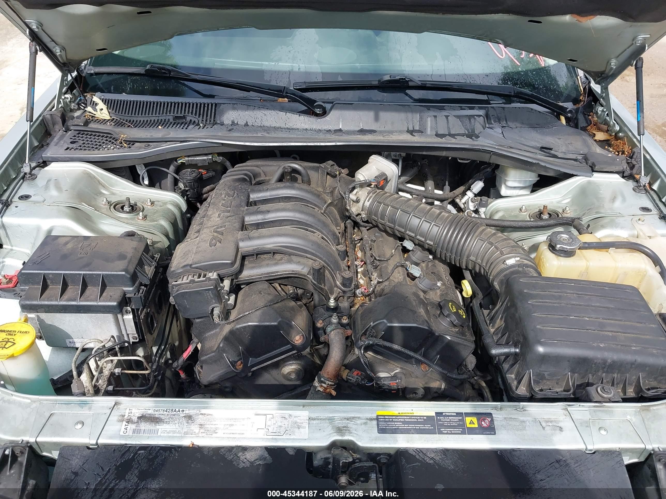 2006 Chrysler 300   Silver vin: 2C3KA43R26H217792