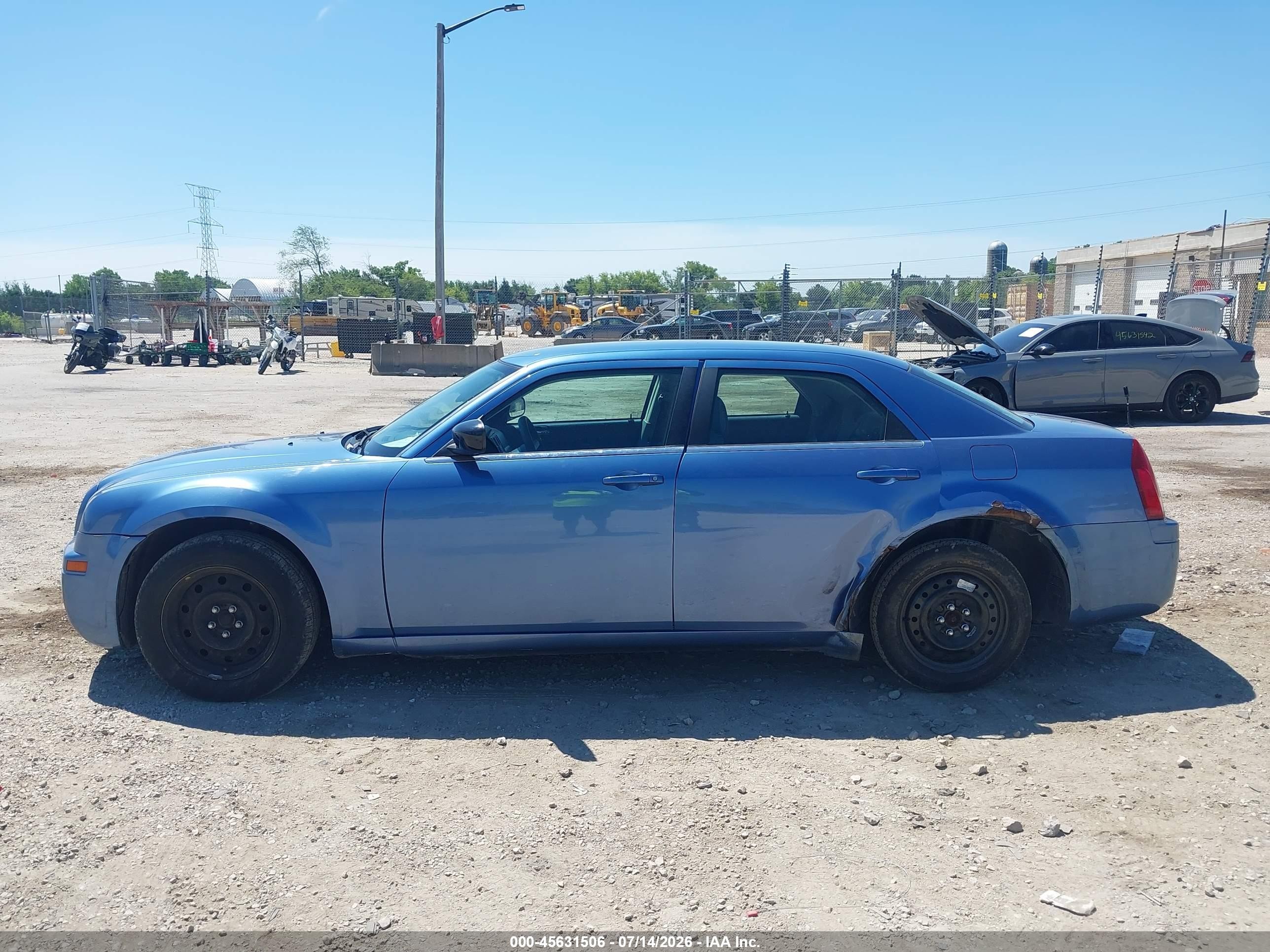 2007 Chrysler 300   Blue vin: 2C3KA43R27H829735