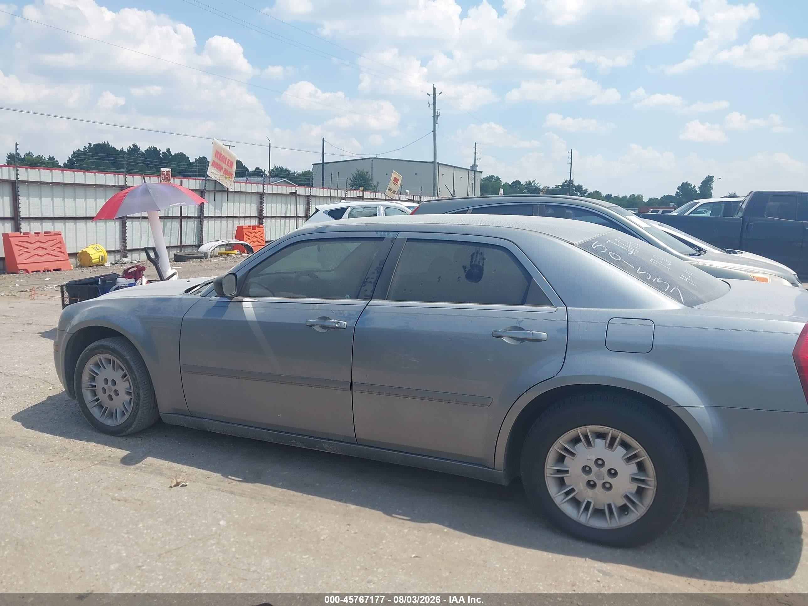 2006 Chrysler 300   Light Blue vin: 2C3KA43R46H501537