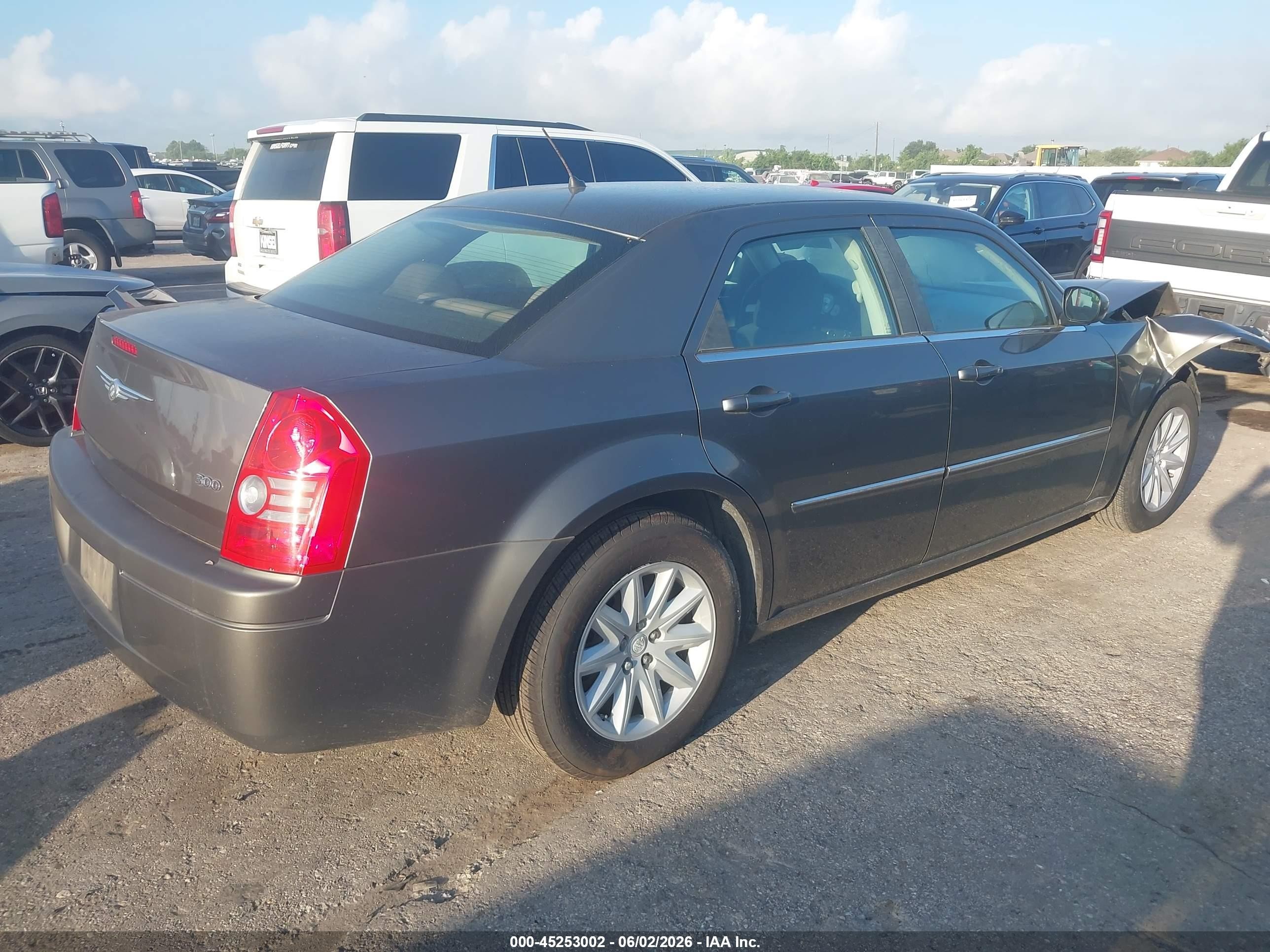 2008 Chrysler 300 Lx Gray vin: 2C3KA43R48H252031