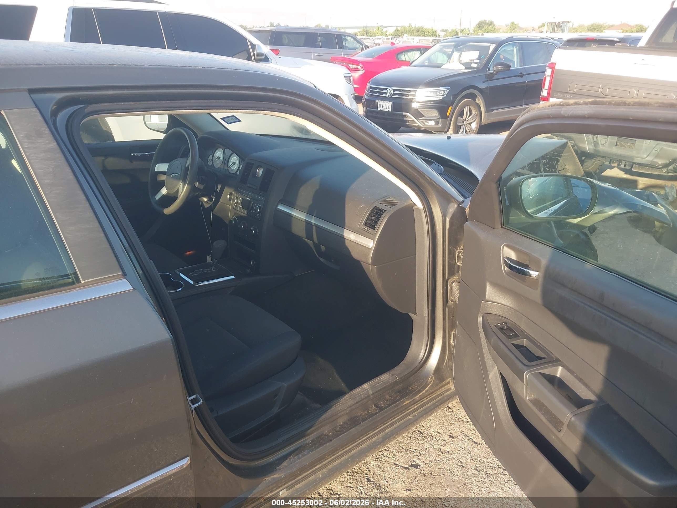 2008 Chrysler 300 Lx Gray vin: 2C3KA43R48H252031