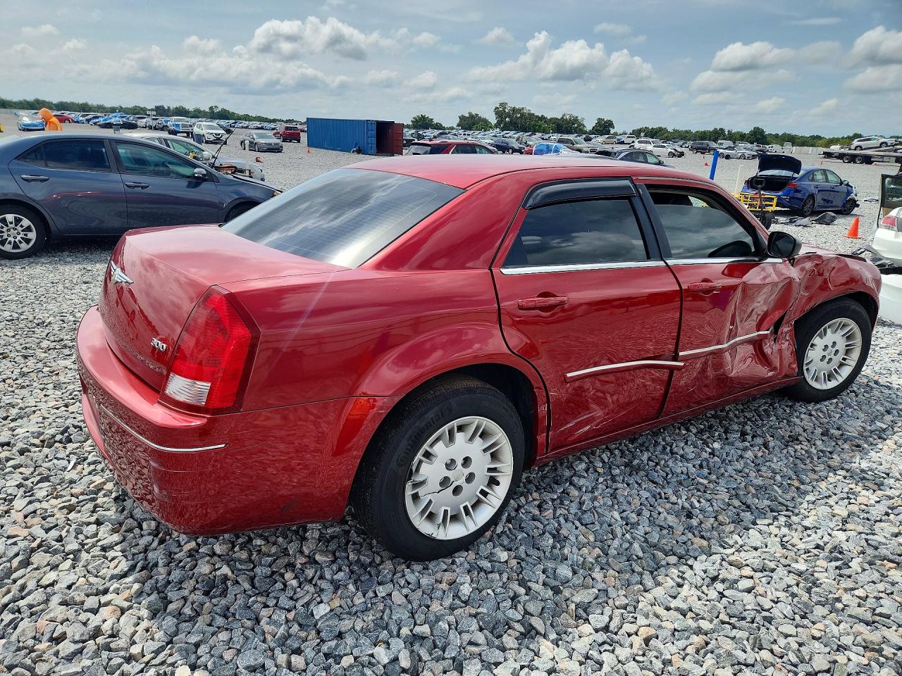 2007 Chrysler 300 Red vin: 2C3KA43R77H820982