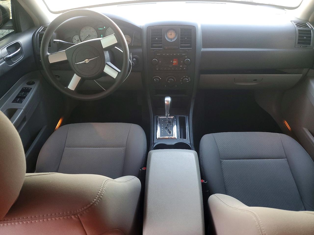 2007 Chrysler 300 Red vin: 2C3KA43R77H820982