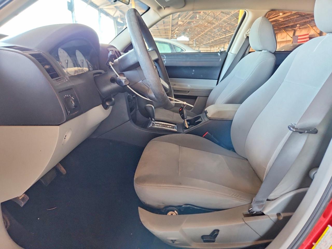 2007 Chrysler 300 Burgundy vin: 2C3KA43R77H860916