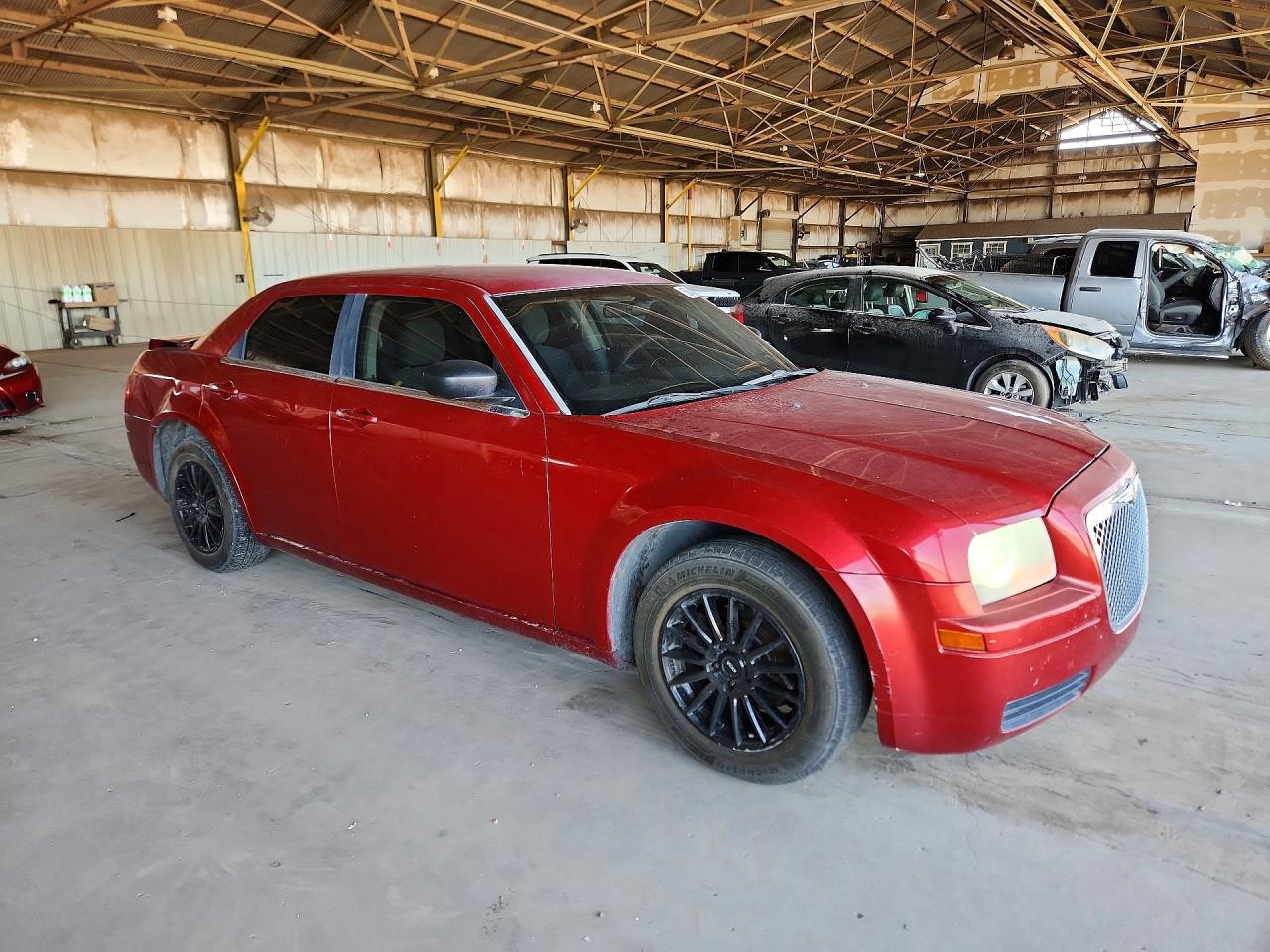 2007 Chrysler 300 Burgundy vin: 2C3KA43R77H860916
