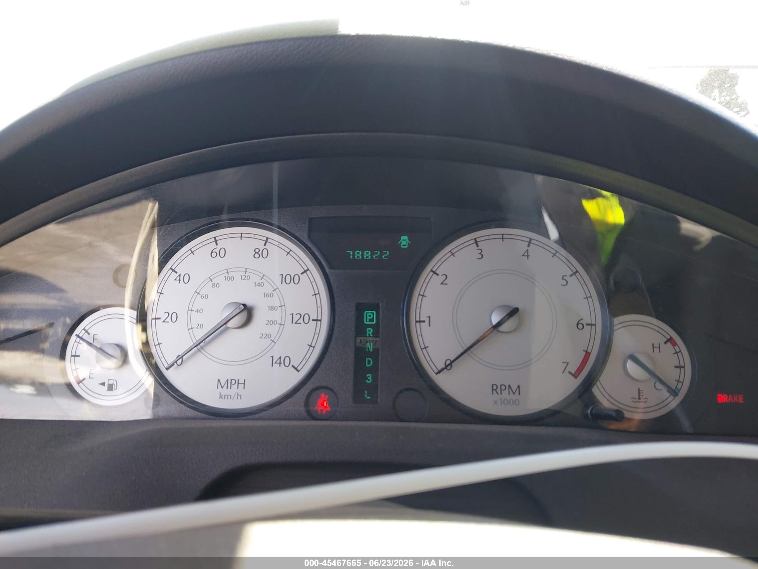 2006 Chrysler 300   Cream vin: 2C3KA43R86H313796