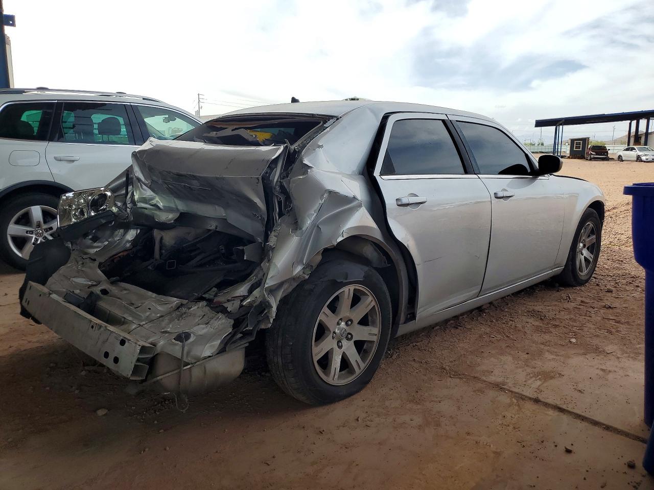 2008 Chrysler 300 Silver vin: 2C3KA43R88H230758
