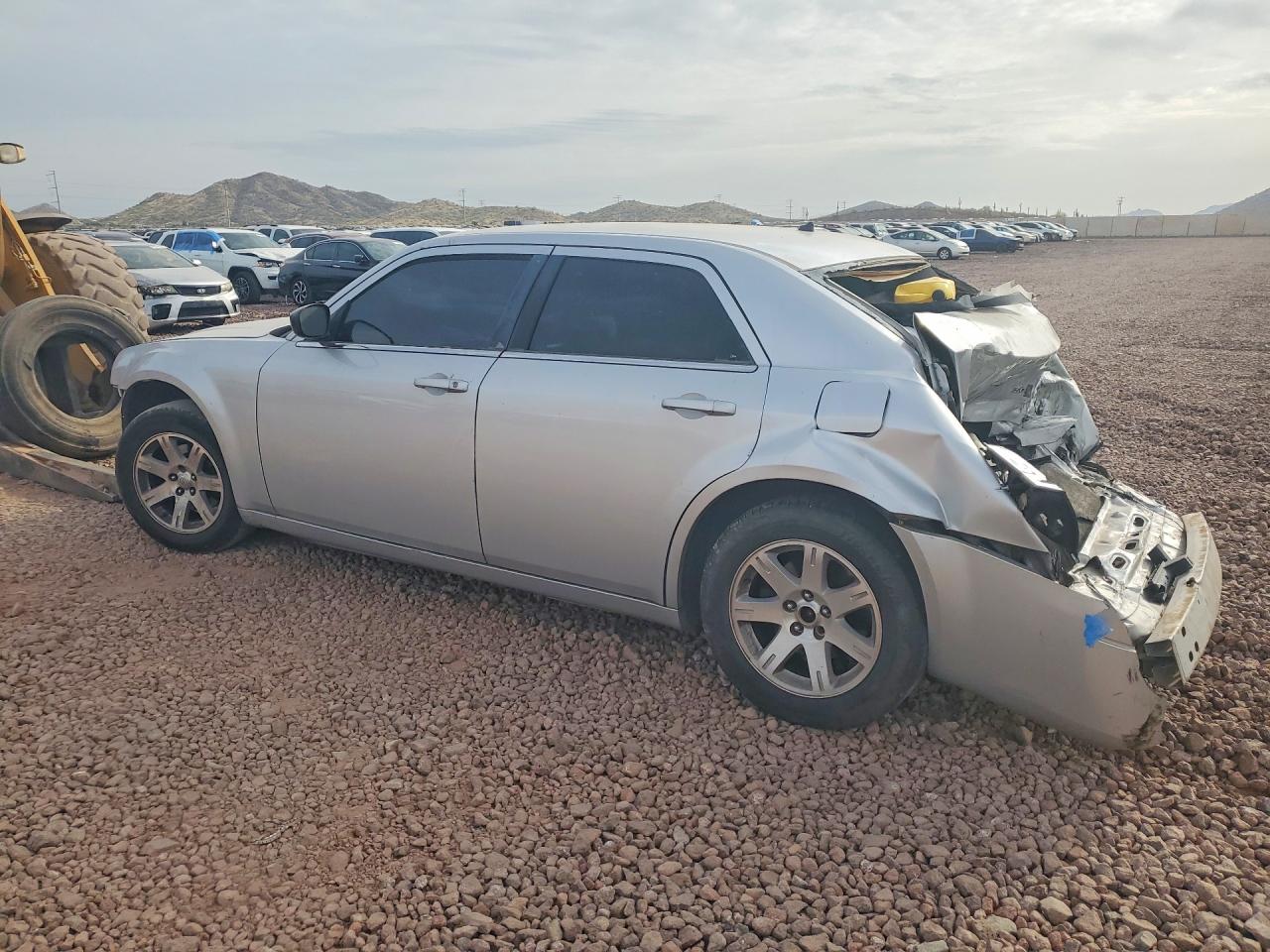 2008 Chrysler 300 Silver vin: 2C3KA43R88H230758