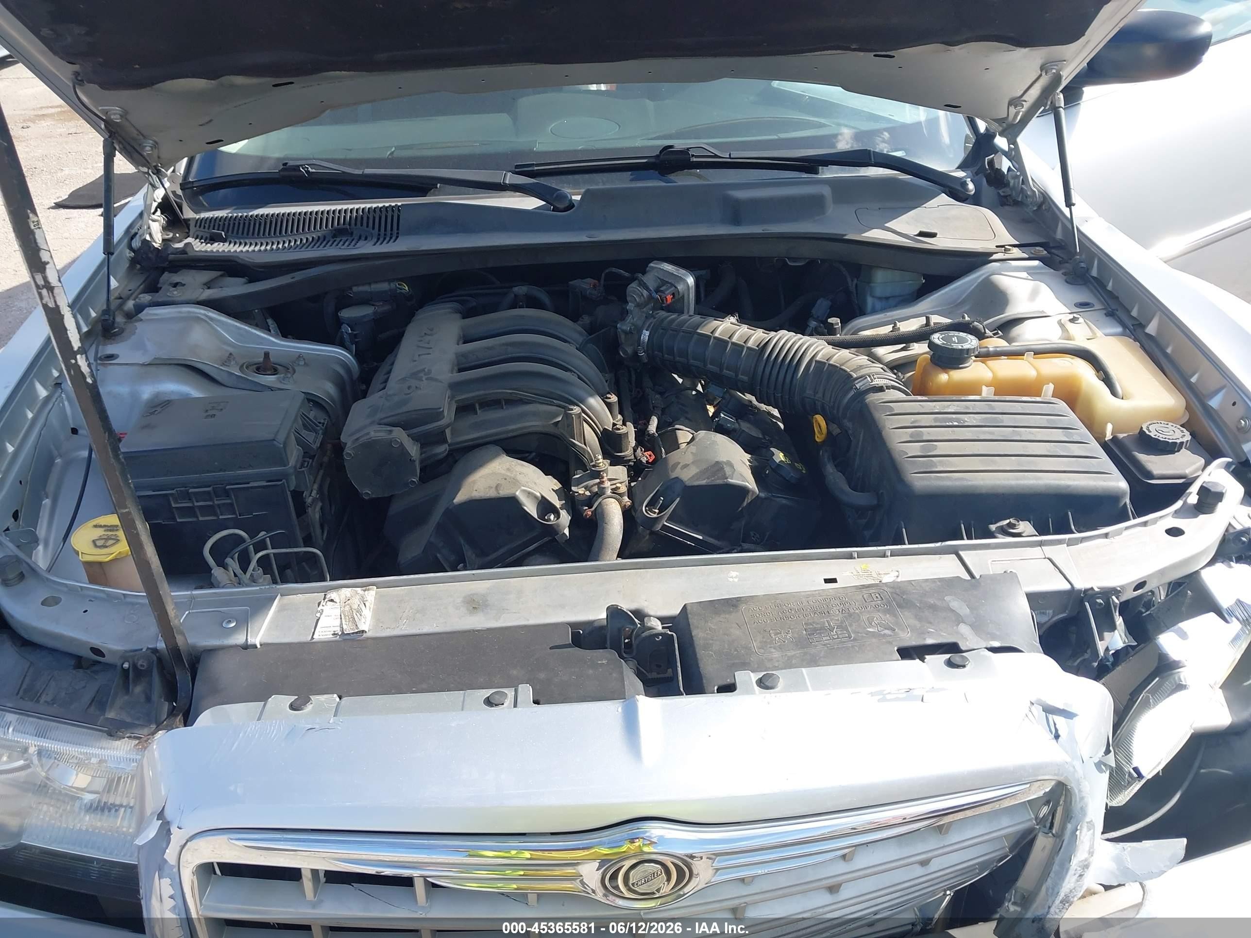 2008 Chrysler 300 Lx Silver vin: 2C3KA43R98H109057